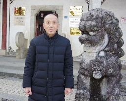青阳县博物馆馆长 朱献雄.JPG